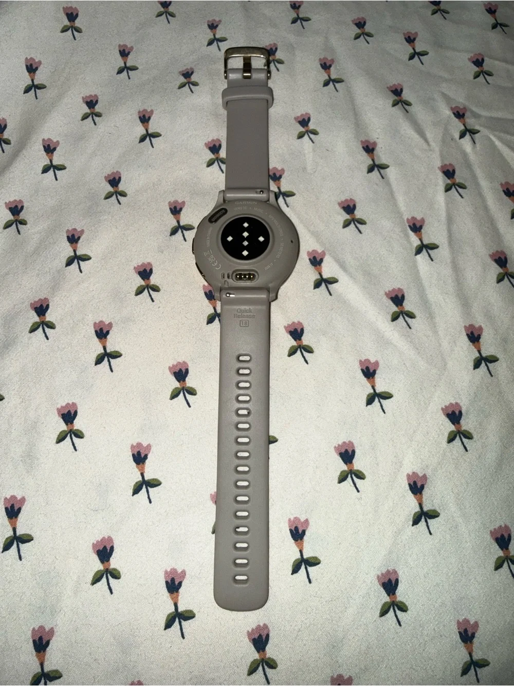 Garmin Venu 3s with Light Gray Silicone Band